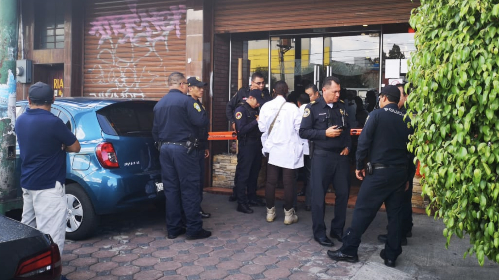 #Video Captan asesinato en restaurante de Iztapalapa