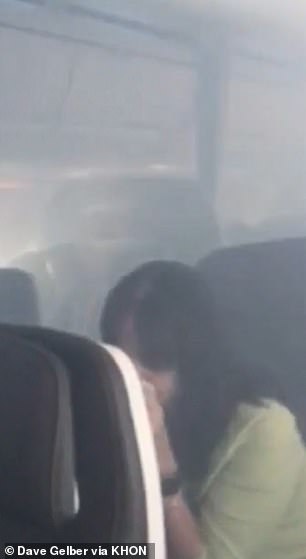 Avión aterriza de emergencia en Hawaii por humo en la cabina - aterriaje-de-emergencia-avion