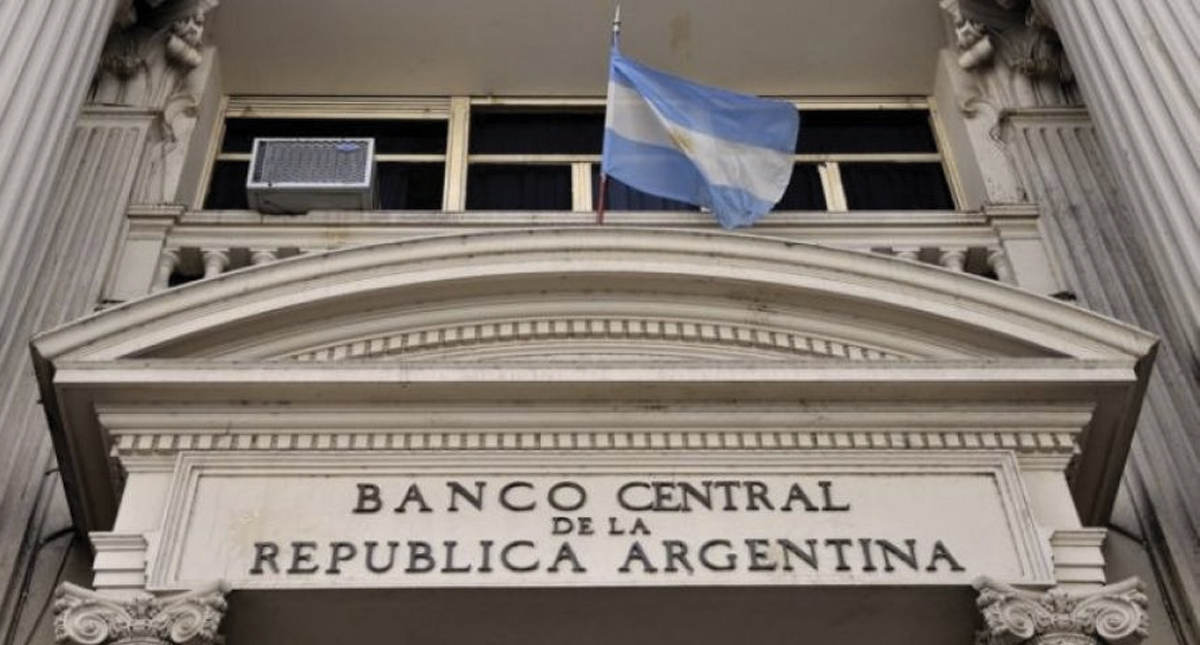 Argentina presenta cuatro iniciativas para aliviar tensiones financieras Argentina presenta cuatro iniciativas para aliviar tensiones financieras