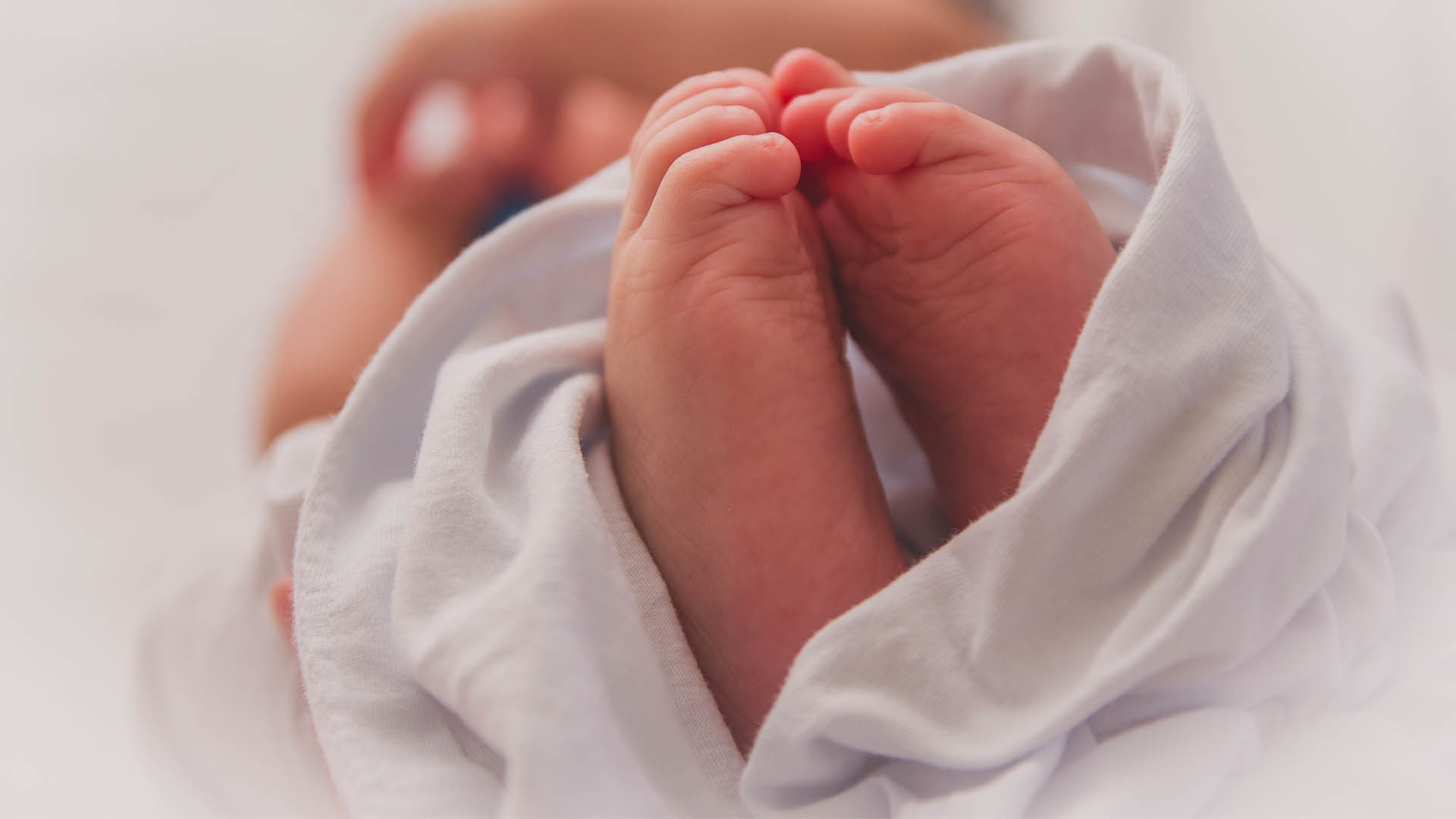 Hallan cadáver de bebé recién nacida en Xochimilco