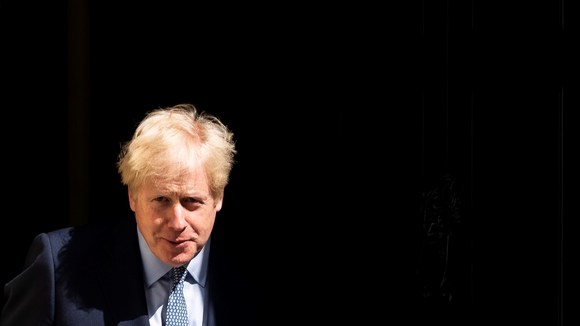 Boris Johnson faltó desde enero a cinco reuniones sobre COVID-19