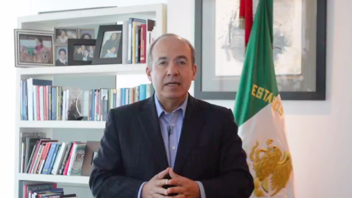 Nunca hubo acuerdo con EE.UU. para introducir armas a México: Calderón