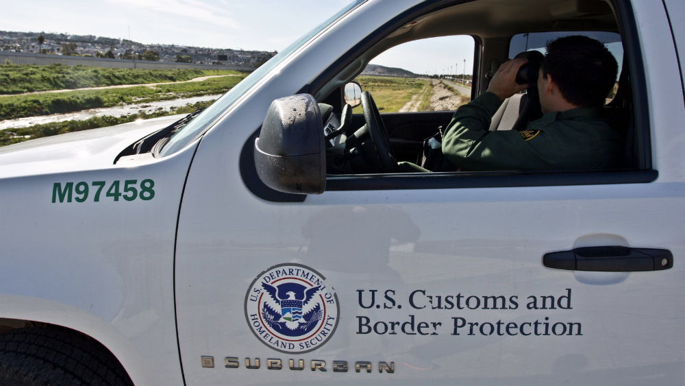 Guatemalteca muere al intentar cruzar canal en frontera entre México y EE.UU.