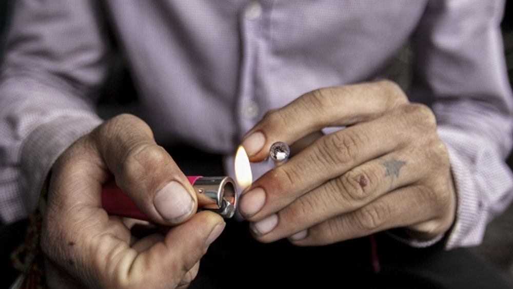 Juez otorga dos amparos para posesión, transporte y uso de cocaína