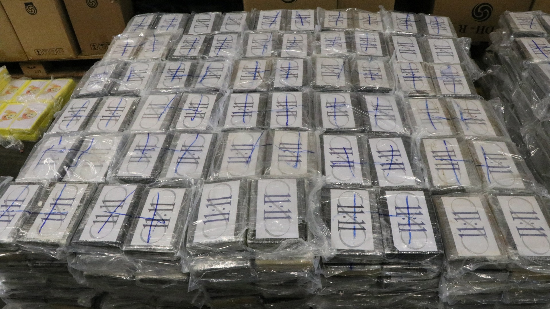 Hallan en Alemania 4.5 toneladas de cocaína en barco mercante Hallan en Alemania 4.5 toneladas de cocaína en barco mercante