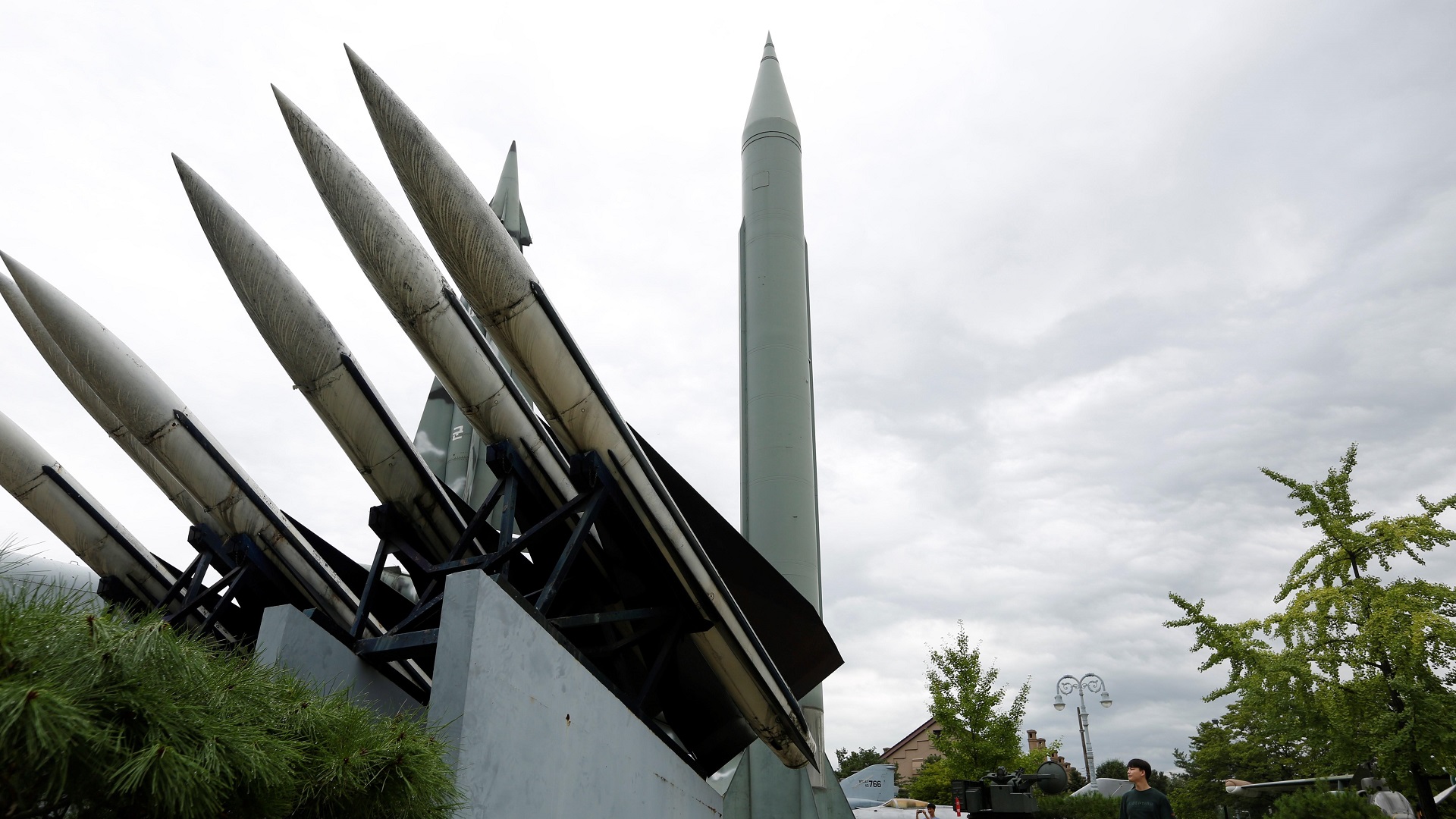 Corea del Norte prueba nuevo sistema de cohetes