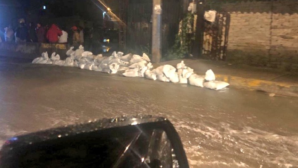Lluvias desbordan presa e inundan casas en Cuautitlán Izcalli - costales-contra-la-lluvia