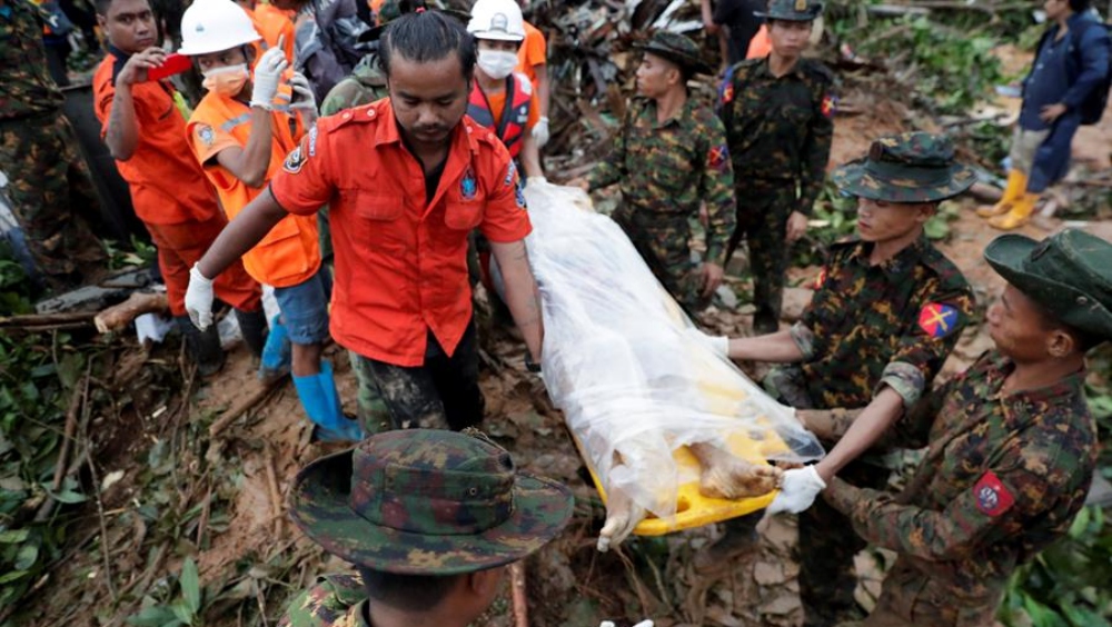 Al menos 33 muertos por deslizamiento de tierra en Myanmar