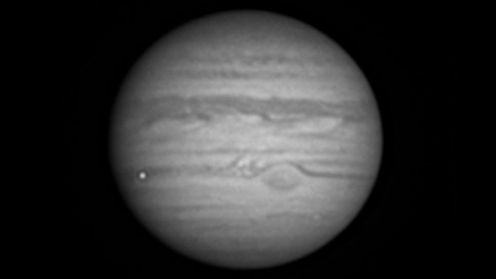 #Video Captan destello de un ‘impacto’ en Júpiter