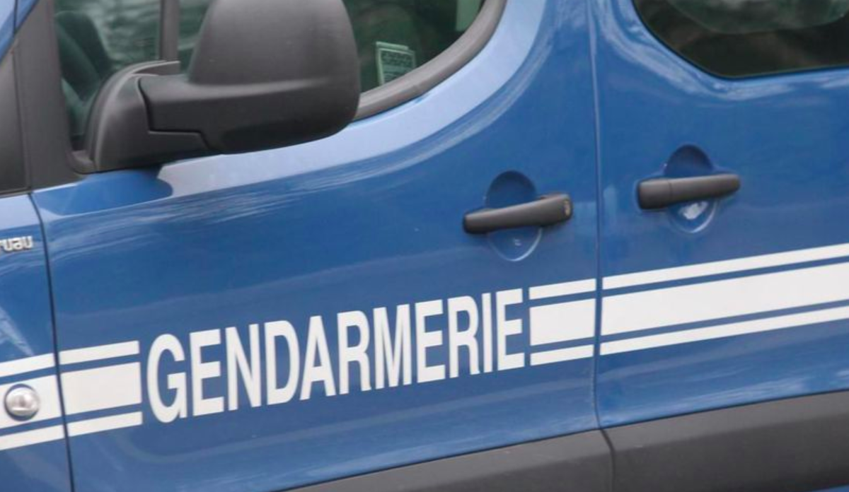 Detienen a hombre que llevaba el cuerpo de su esposa en la cajuela de su auto