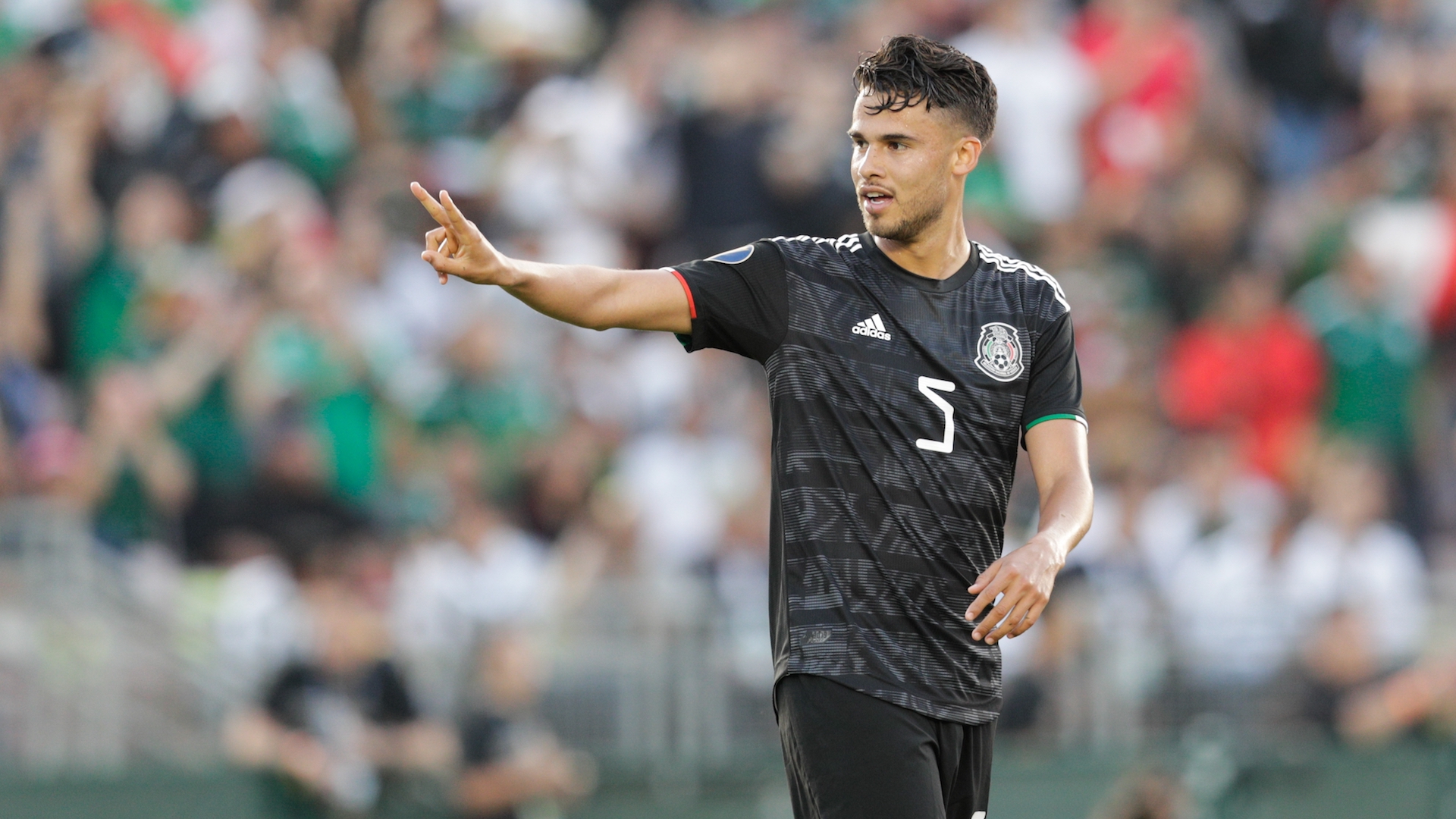 Hay acuerdo entre Tigres y Diego Reyes