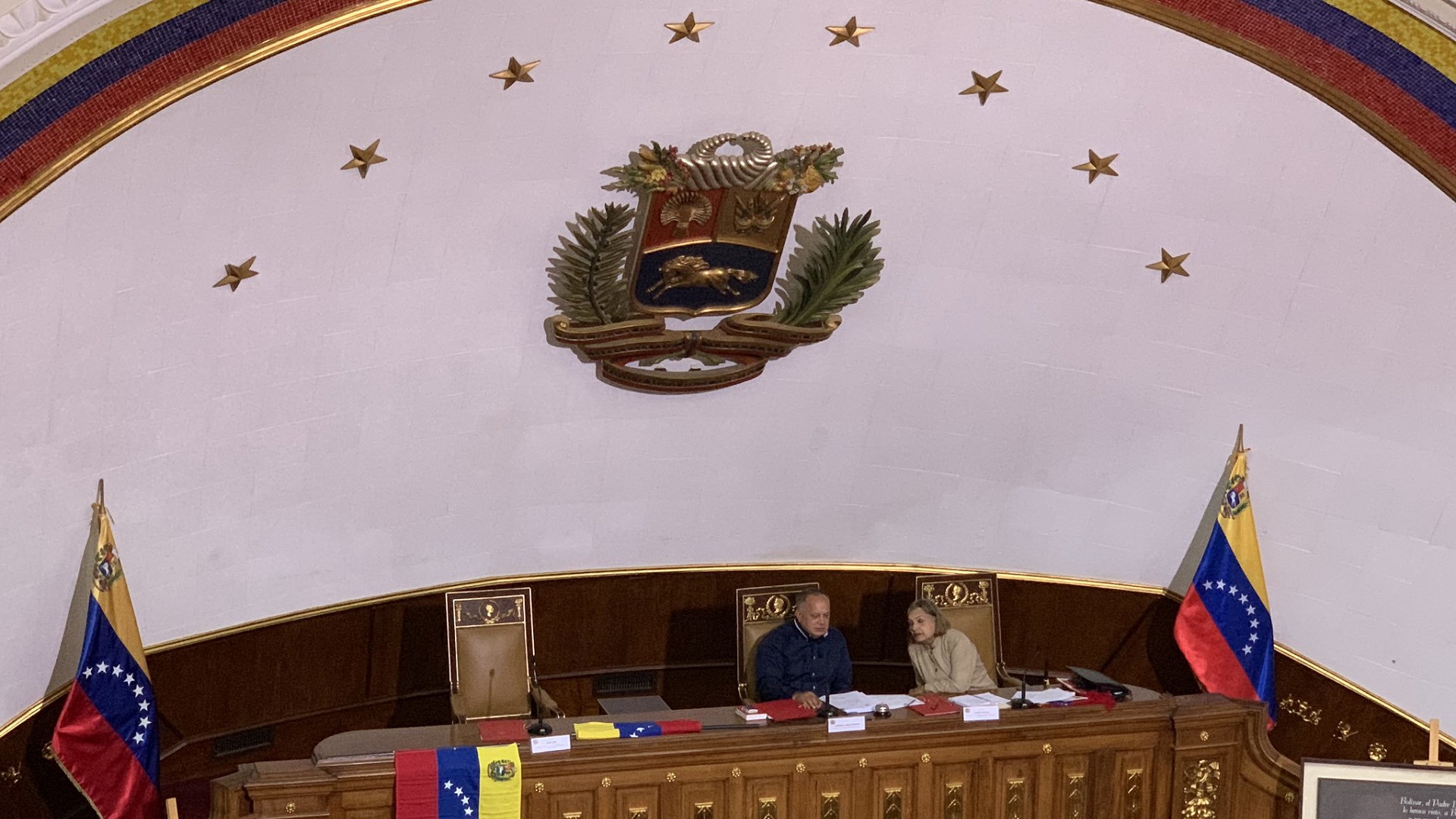 Chavismo quita inmunidad a cuatro diputados