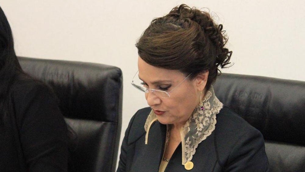 Dolores Padierna rechaza hablar de presunto parentesco con juez que encarceló a Rosario Robles Dolores Padierna rechaza hablar de presunto parentesco con juez que encarceló a Rosario Robles