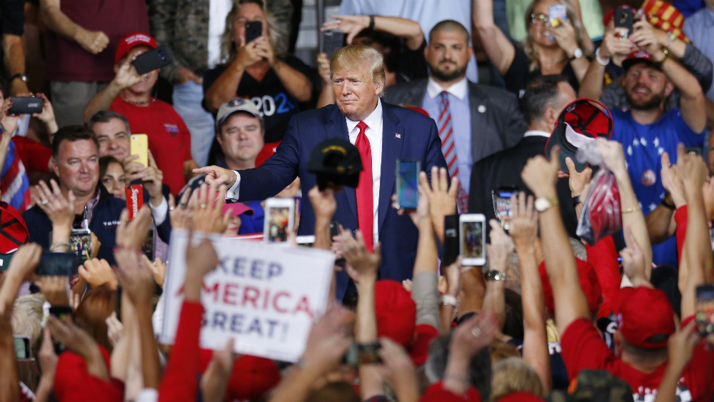 Trump sostiene que hablará pronto con el presidente de China