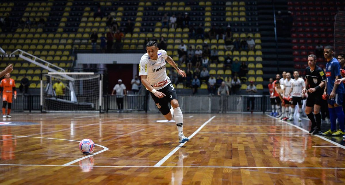Asesinan a tiros a jugador de futbol sala del Corinthians
