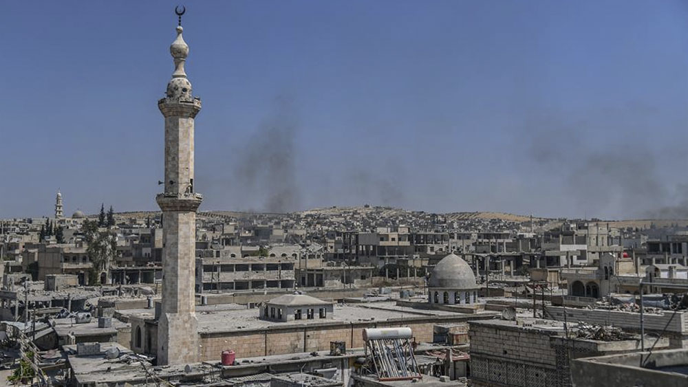 Ejército sirio intensifica ataques a último bastión rebelde: ONG