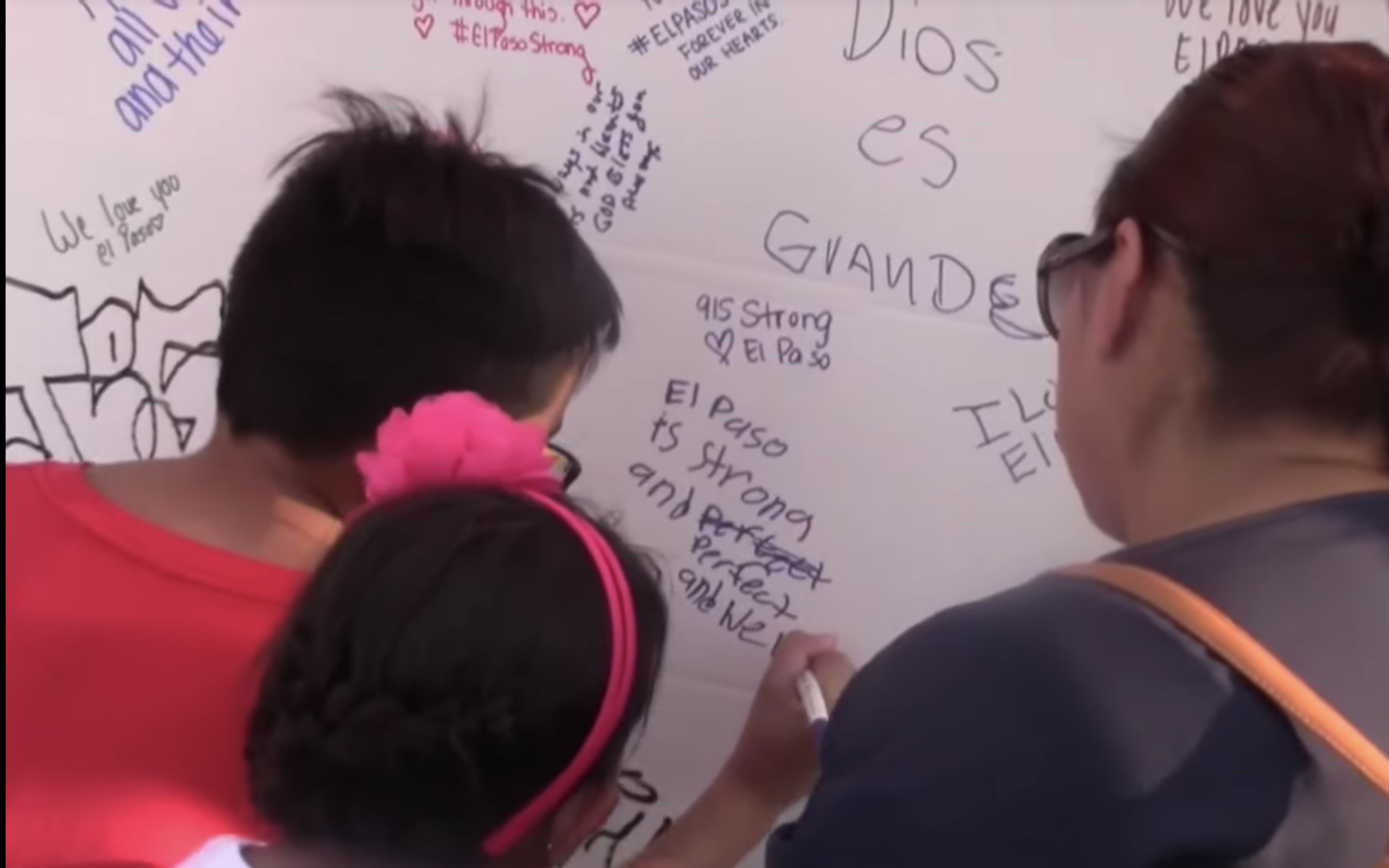 Hispanos piden a Trump parar discurso en su contra tras el tiroteo en Texas