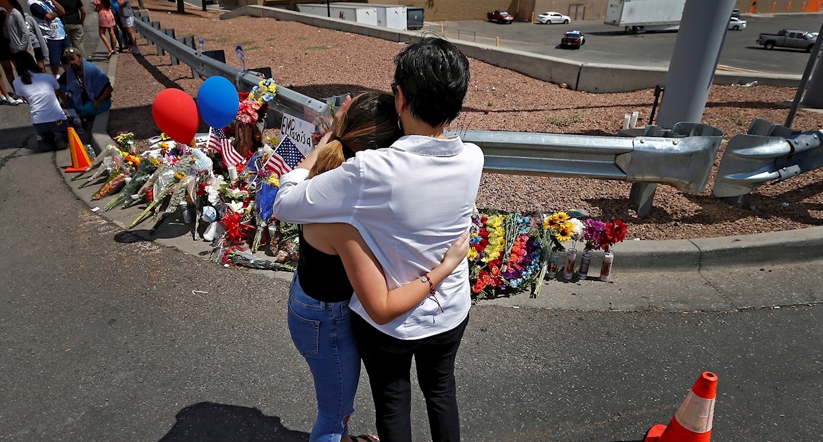 Marcelo Ebrard envía condolencias por mexicanos asesinados en El Paso