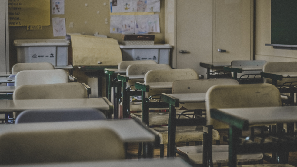 SEP entrega 315 becas para estudios de educación superior en Francia