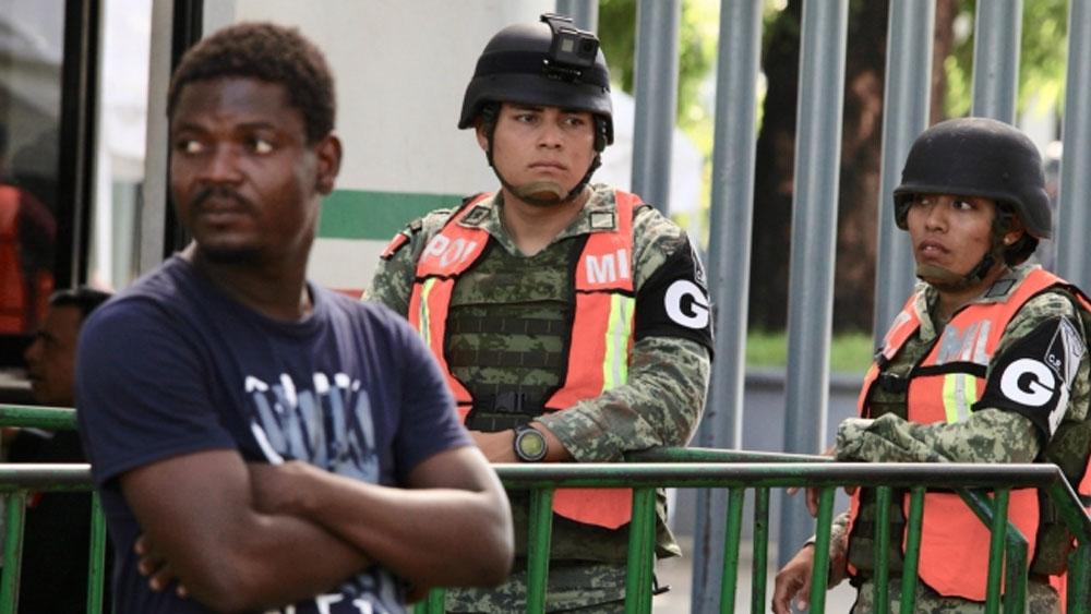 Ministro Laynez propondrá impedir a la Guardia Nacional resguardar estaciones del INM Ministro Laynez propondrá impedir a la Guardia Nacional resguardar estaciones del INM