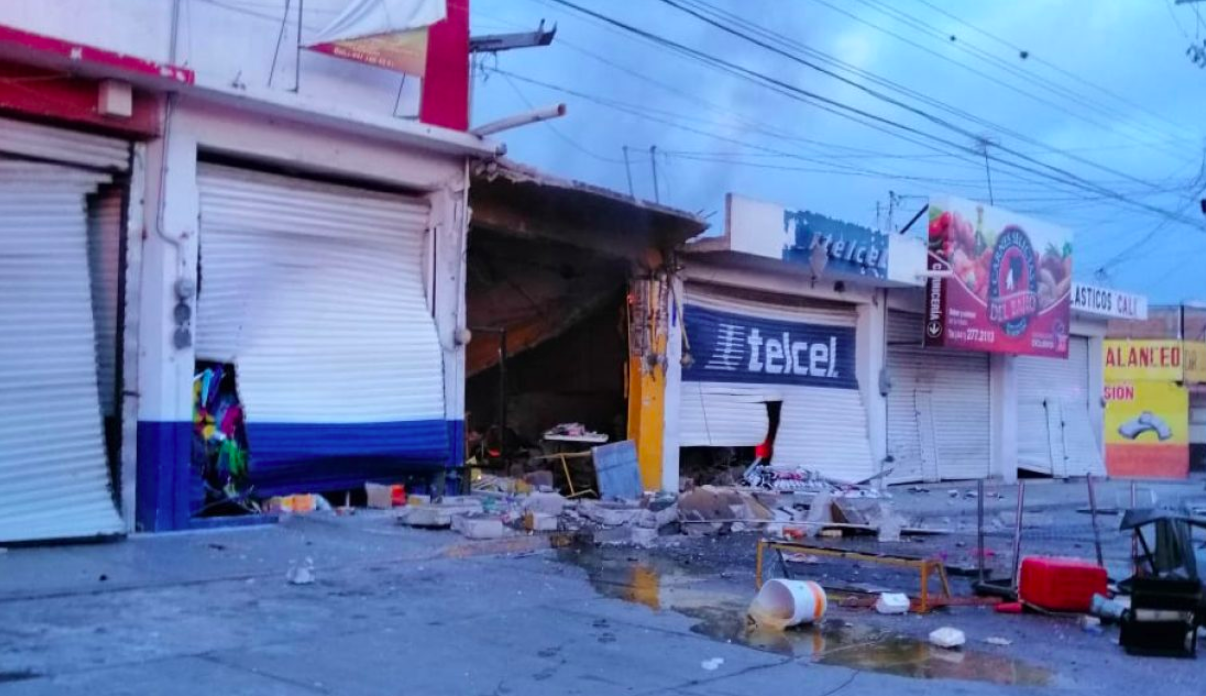 Explosión de tanque de gas en rosticería deja un lesionado