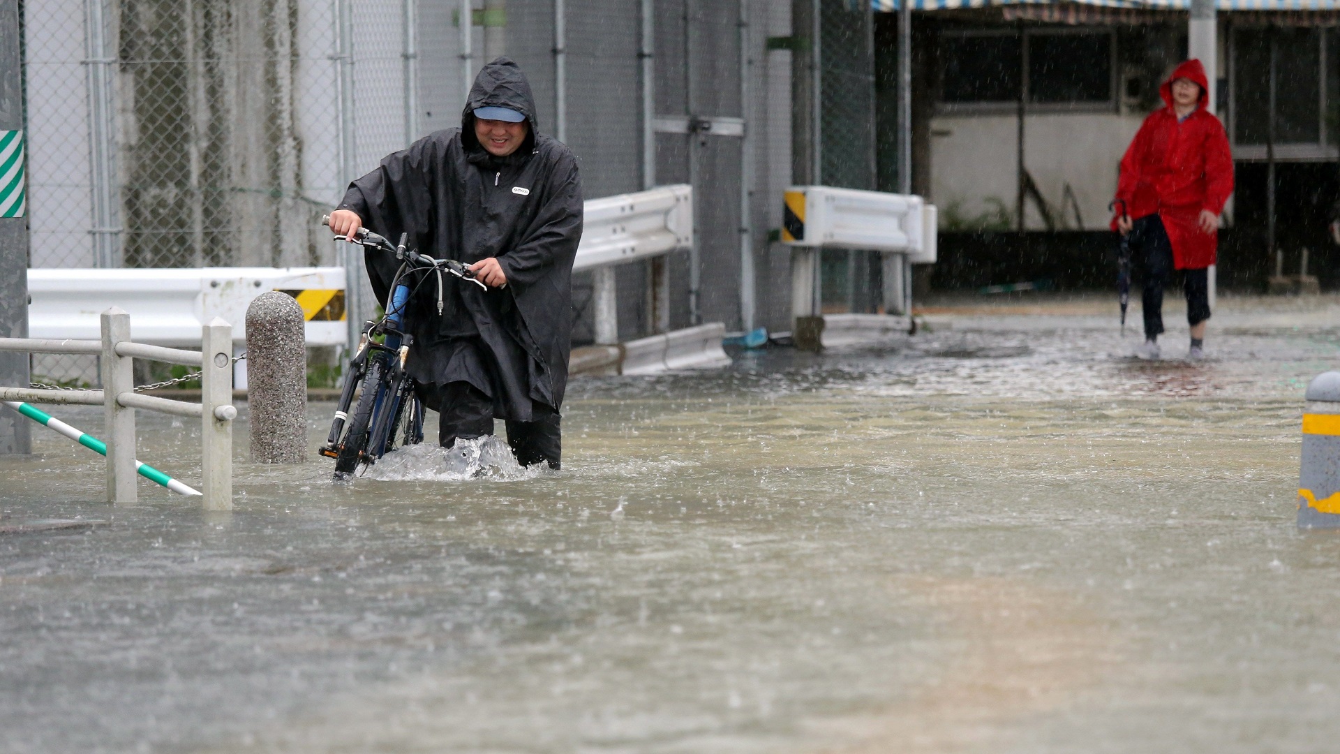 Emiten alerta máxima por fuertes lluvias en Japón Emiten alerta máxima por fuertes lluvias en Japón