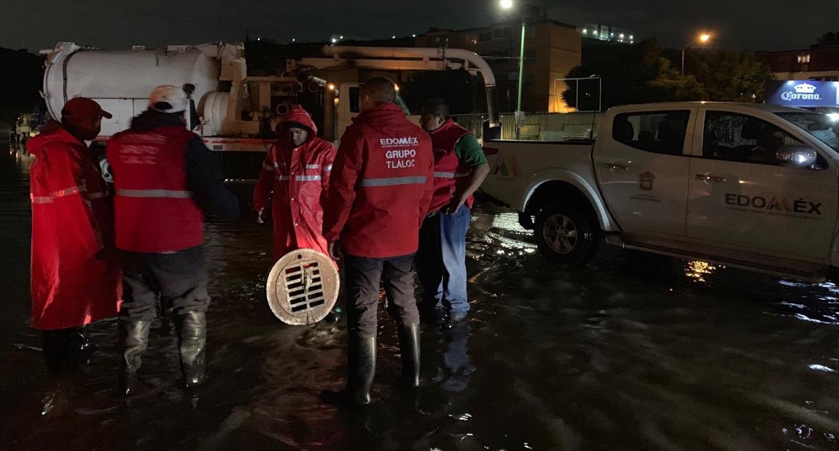 Lluvias desbordan presa e inundan casas en Cuautitlán Izcalli