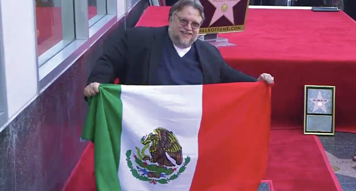 #Video Guillermo del Toro devela su estrella en el Paseo de la Fama de Hollywood