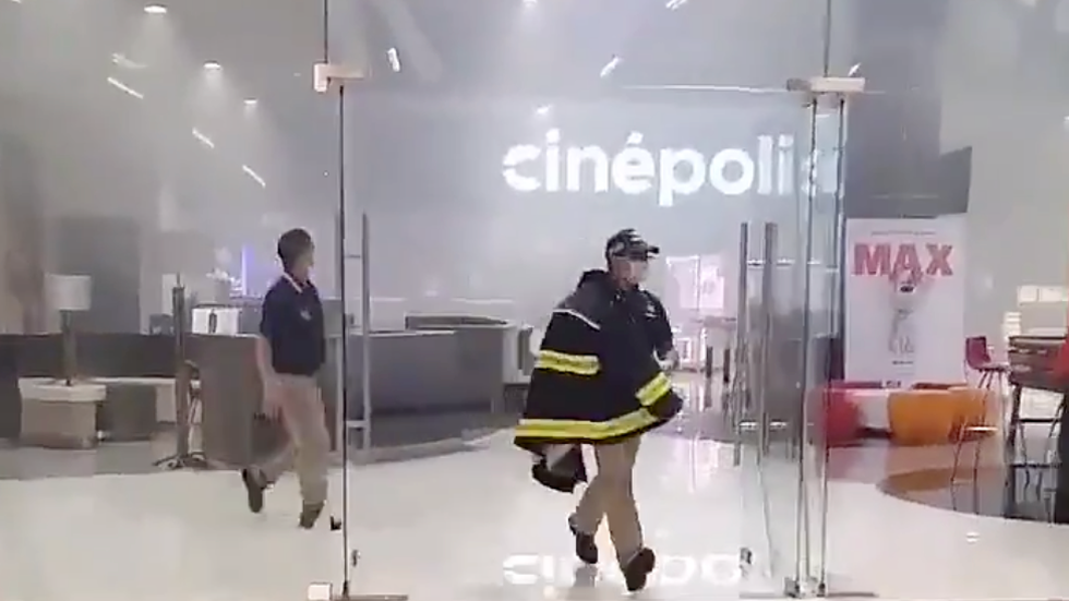 Controlan incendio en Cinépolis Tlatelolco Controlan incendio en Cinépolis Tlatelolco