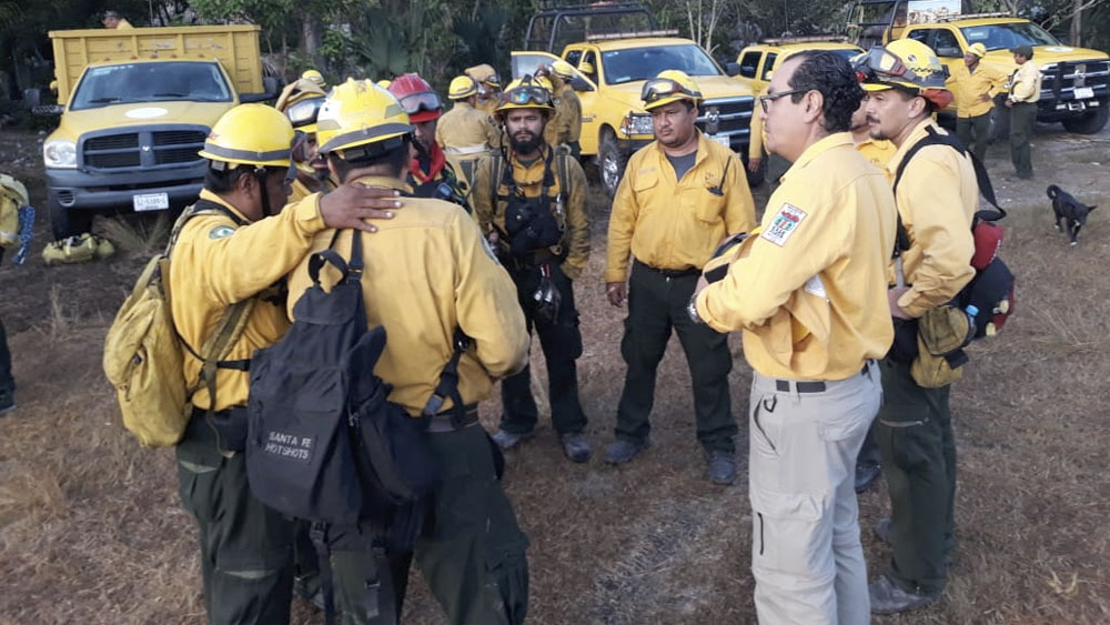Controlan al 80 por ciento incendio en reserva Sian Ka´an