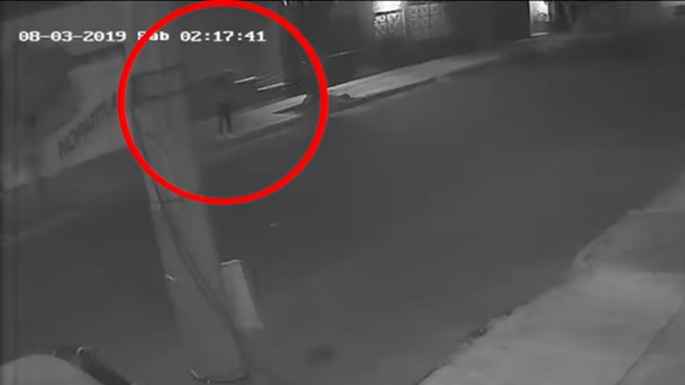 PGJ determinará veracidad de videos sobre presunta violación a joven - joven-en-calle-nopatitla