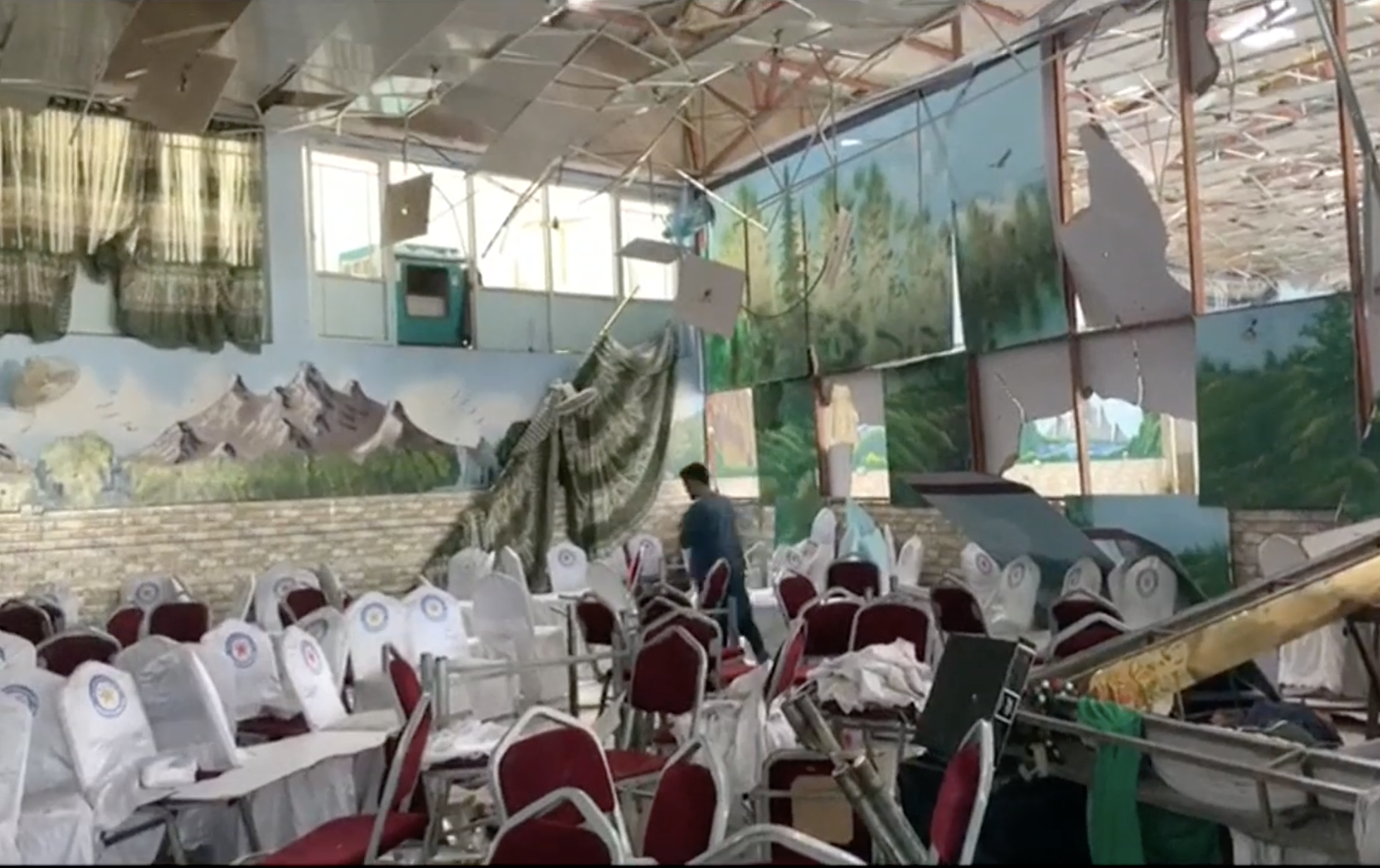 Policía confirma 63 muertos y 182 heridos en el atentado a una boda en Kabul