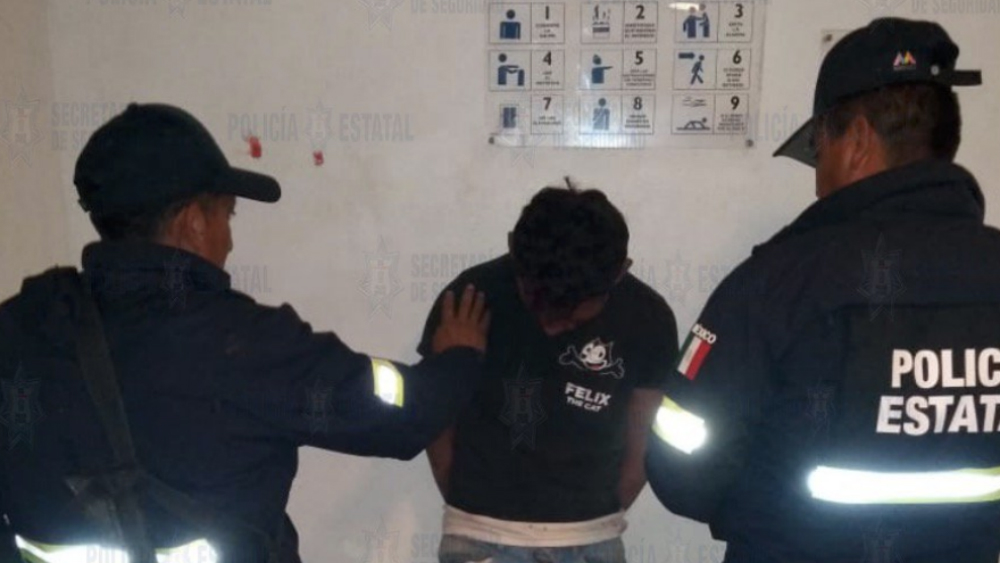 Rescatan a hombre de ser linchado en el Estado de México