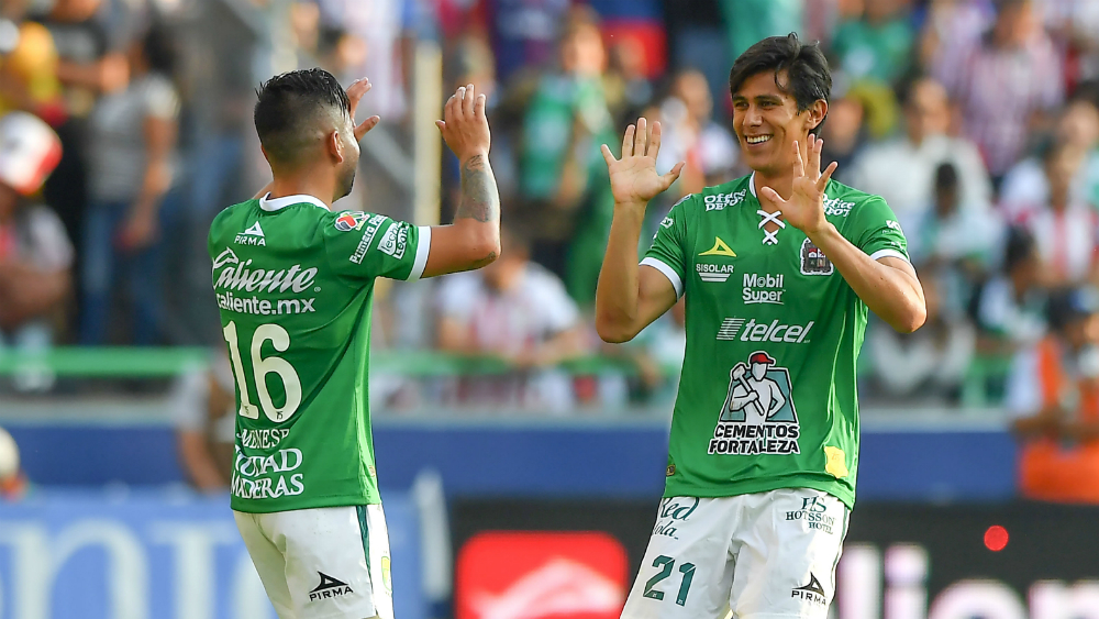 León pasa susto, pero logra vencer a un combativo Chivas