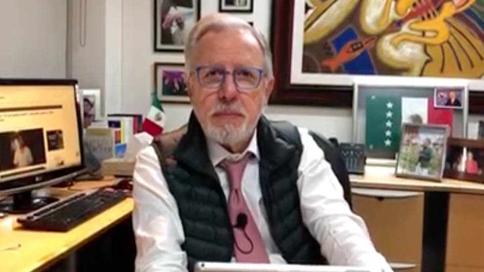 Los primeros dos pendientes aceptados por AMLO