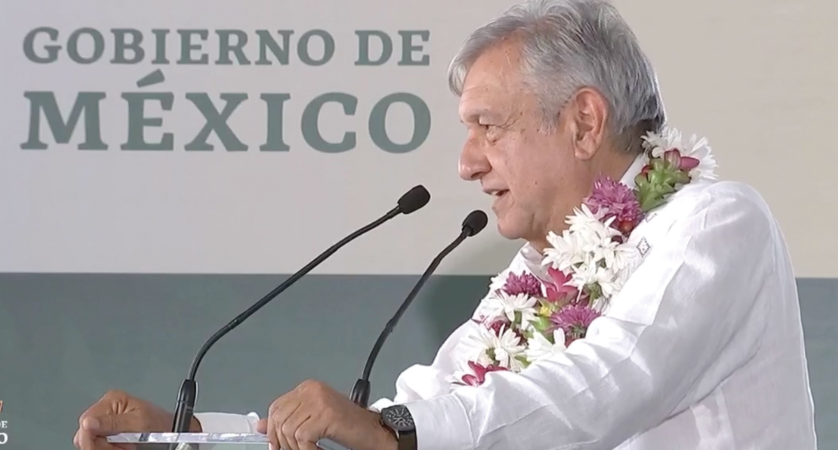 Acusa AMLO a empresas de promover campañas sobre niños con cáncer