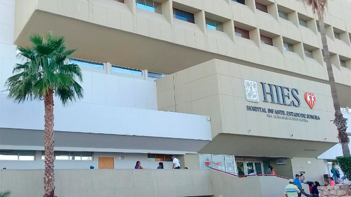 Madre quema las manos de su hijo tras discusión en Sonora