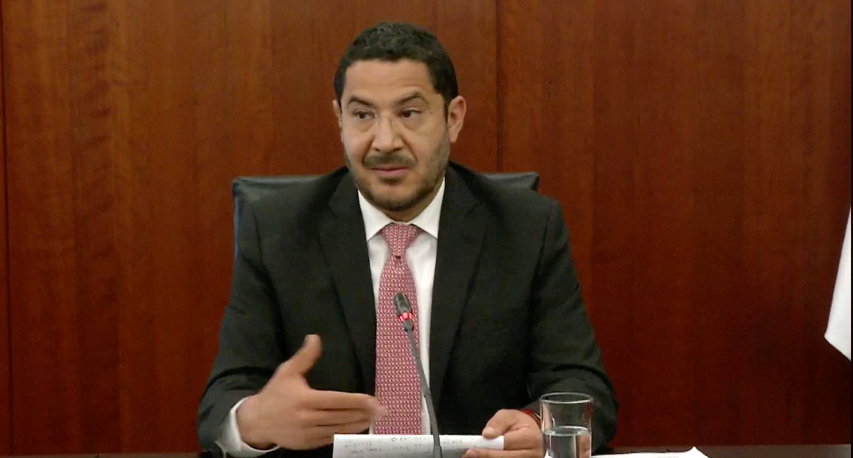 Batres pide renuncia de Monreal a la coordinación de Morena en el Senado