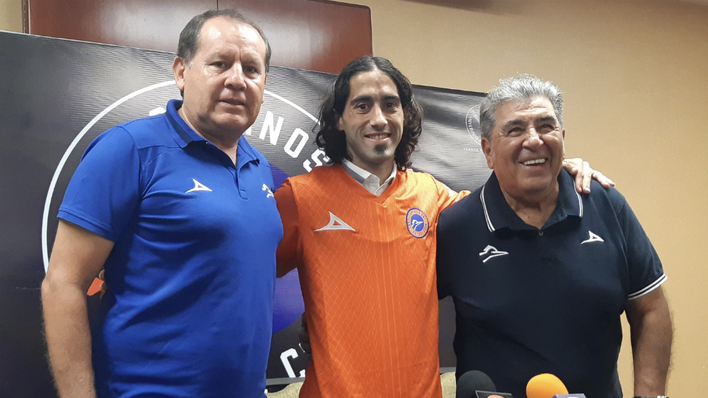 Matías Britos fue presentado como nuevo jugador de Correcaminos