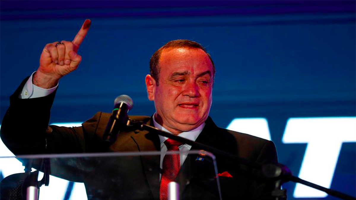 México felicita a Giammattei por triunfo en elección en Guatemala