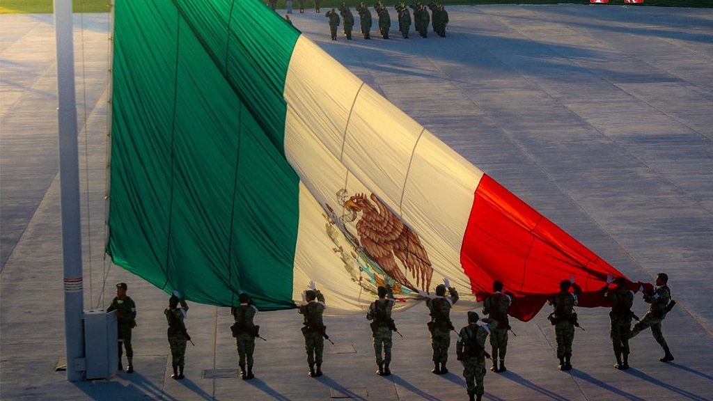 AMLO lamenta muertes de soldados y marinos en cumplimiento de su deber