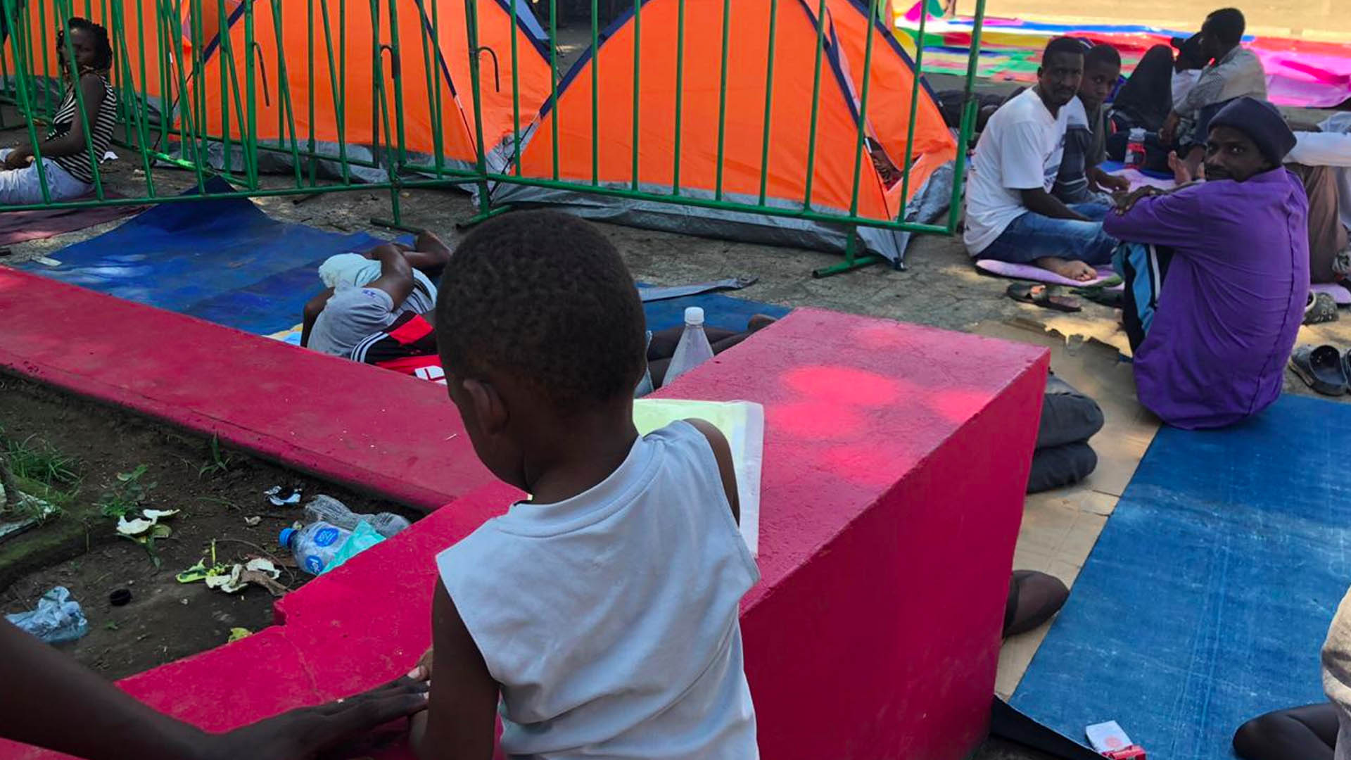 Congresistas de EE.UU. condenan racismo contra migrantes africanos en México