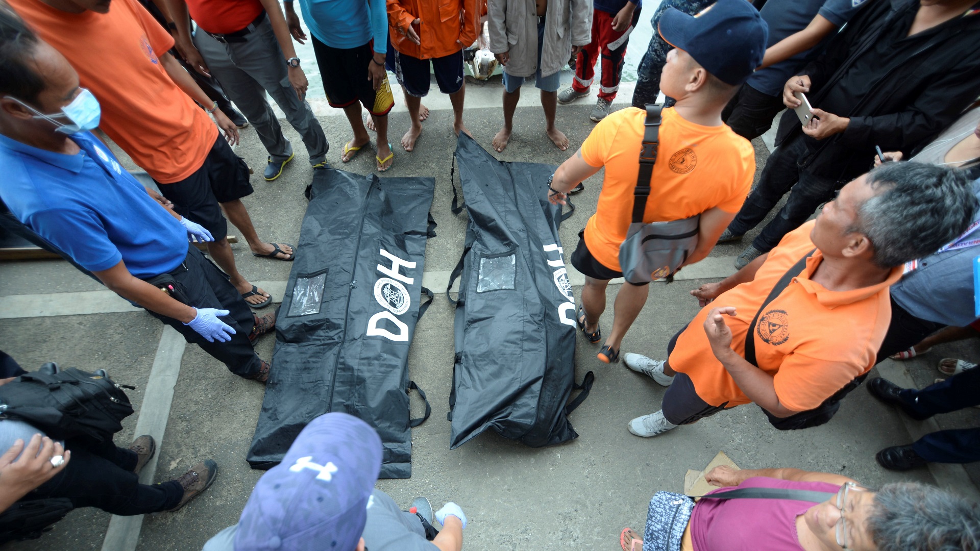 Mueren 31 personas por naufragios en Filipinas - muertos-por-naufragios-en-filipinas