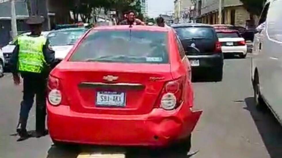 Mujer en presunto estado de ebriedad arrolla a mujer de 83 años