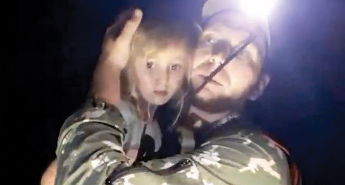 Rescatan a niña rusa que se perdió en bosque