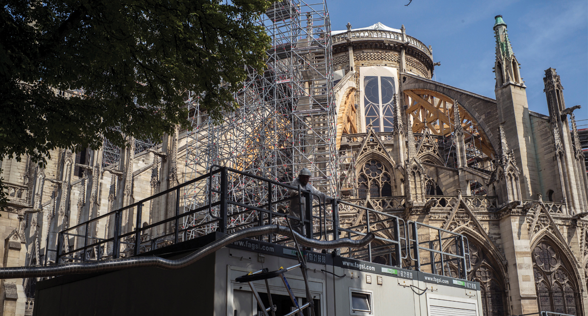Inician limpieza de plomo en alrededores de catedral de Notre-Dame - notre-dame