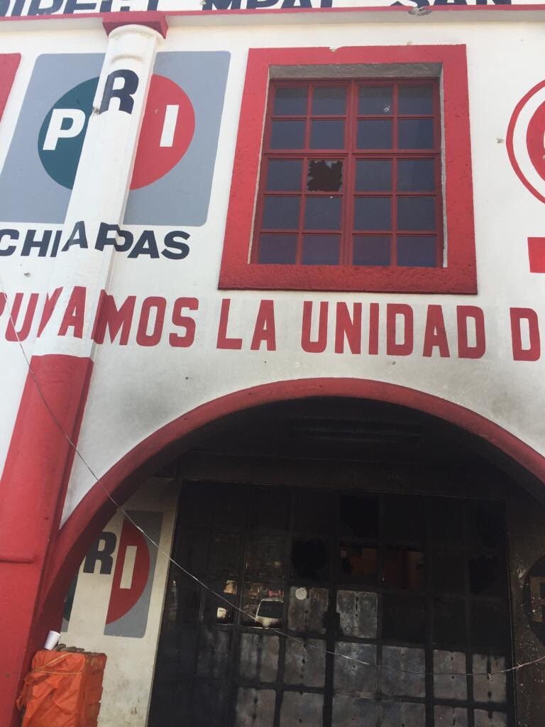 Vandalizan oficinas de comité del PRI en Chiapas - oficinas-pri-chiapas-1