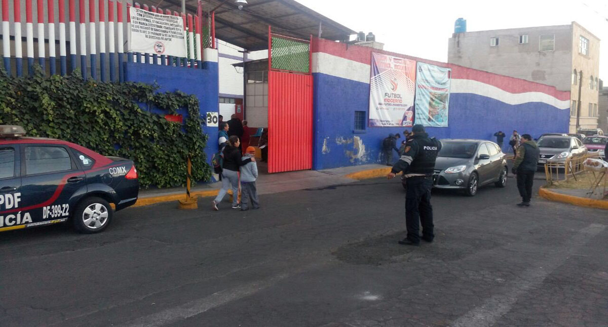 'Mochila Segura' se aplicará solo a petición de cada plantel: Orta - operativo-de-movilidad-afuera-de-escuelas