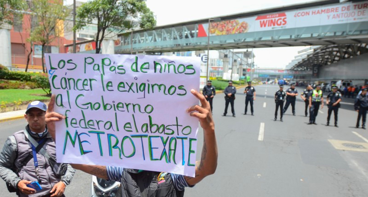 Padres de niños con cáncer mantendrán protestas hasta asegurar medicinas