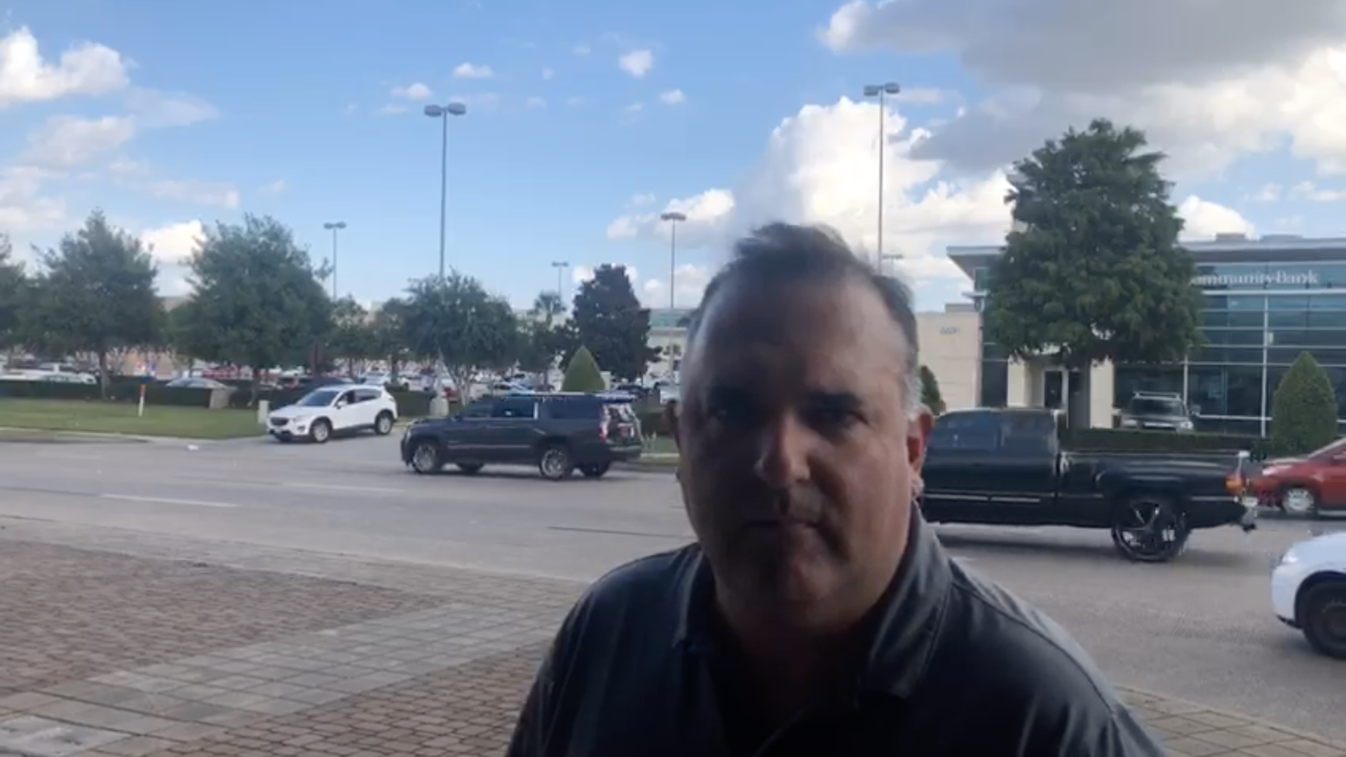 Pánico en centro comercial de Houston